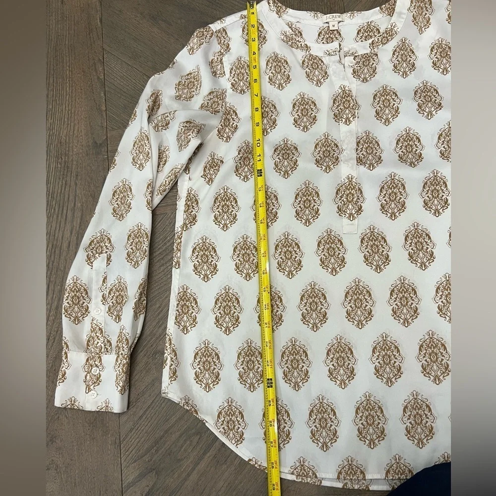 Elegant White and Gold Patterned Women's Top